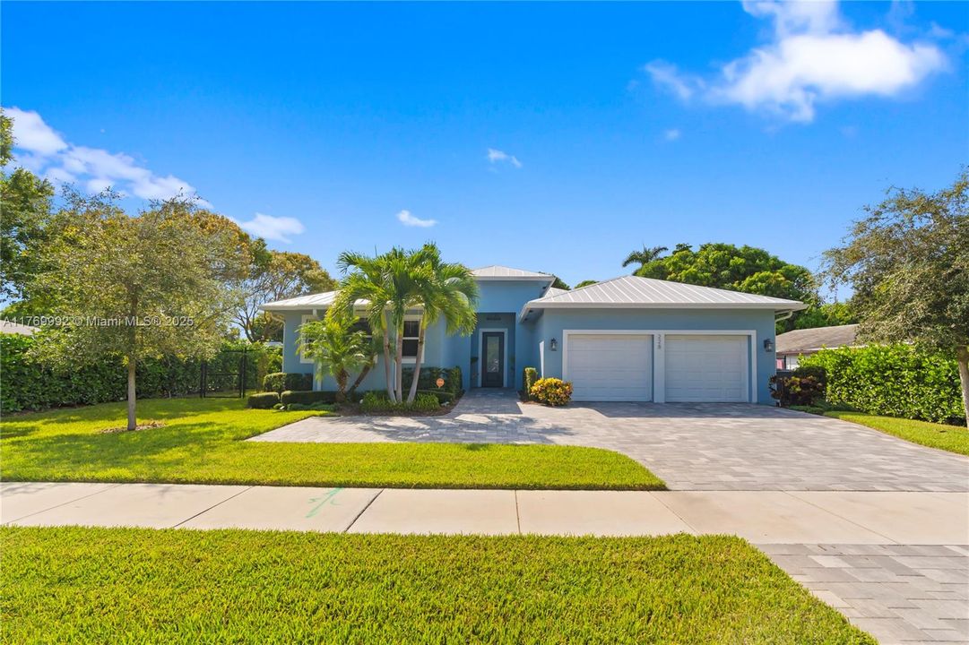 Recently Sold: $1,299,000 (4 beds, 3 baths, 2322 Square Feet)