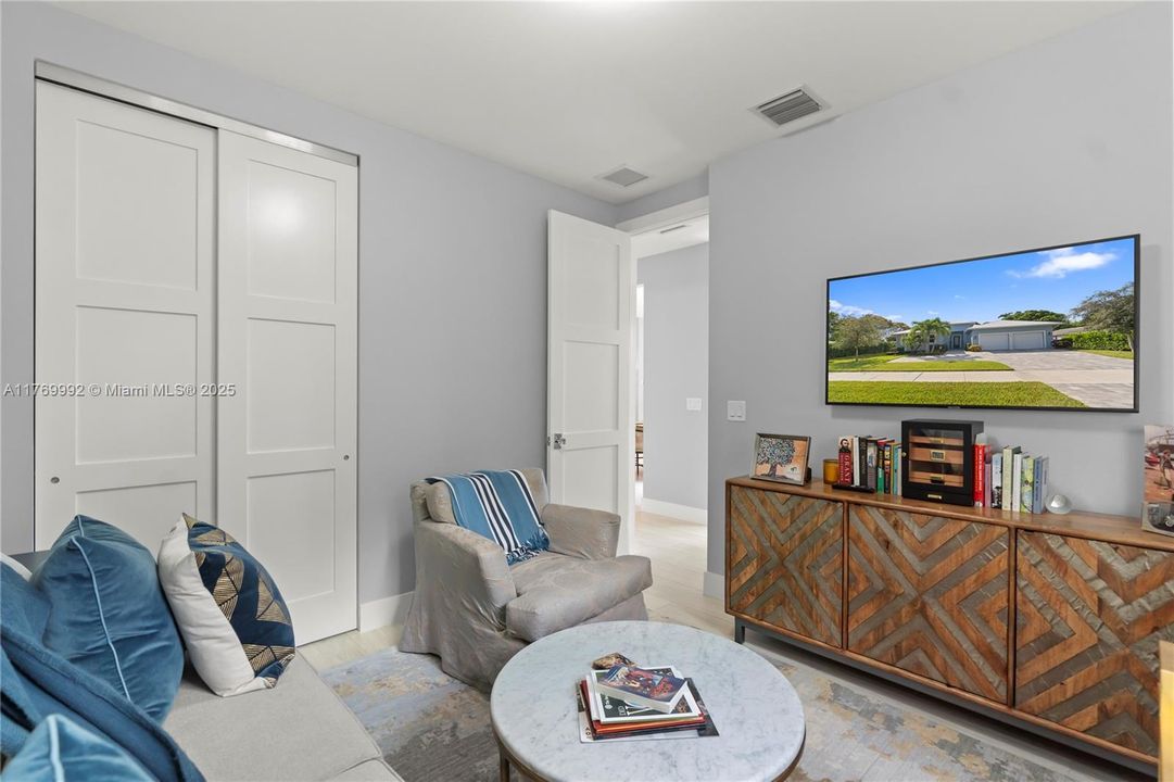 Recently Sold: $1,299,000 (4 beds, 3 baths, 2322 Square Feet)