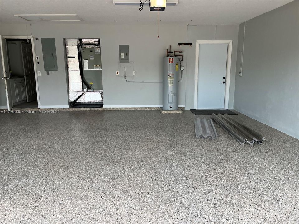 Recientemente alquilado: $5,800 (5 camas, 3 baños, 2815 Pies cuadrados)