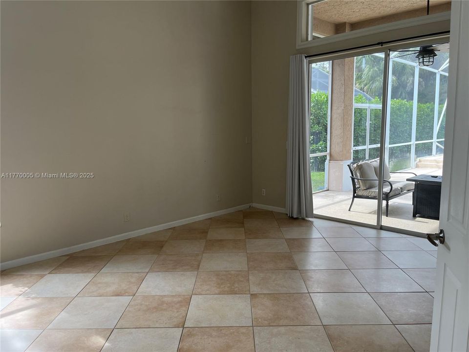 Recientemente alquilado: $5,800 (5 camas, 3 baños, 2815 Pies cuadrados)