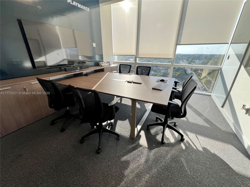 合同活跃: $749,000 (0 贝兹, 0 浴室, 0 平方英尺)