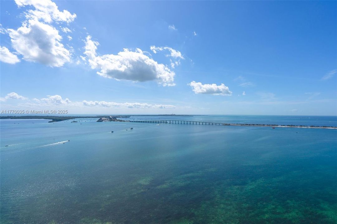 Recently Rented: $6,900 (2 beds, 2 baths, 1076 Square Feet)