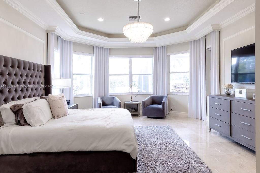 Recently Sold: $2,399,000 (4 beds, 4 baths, 4006 Square Feet)