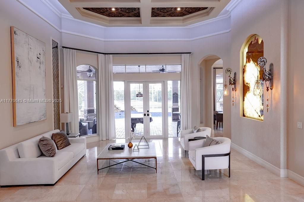 Recently Sold: $2,399,000 (4 beds, 4 baths, 4006 Square Feet)