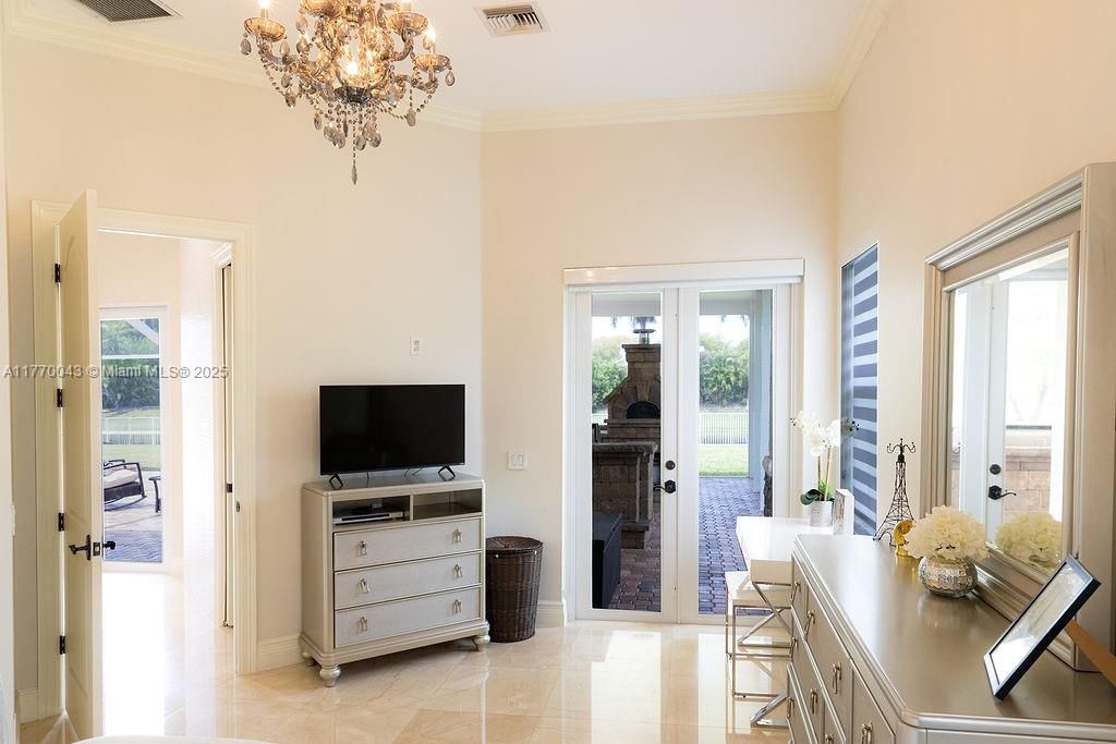 Recently Sold: $2,399,000 (4 beds, 4 baths, 4006 Square Feet)