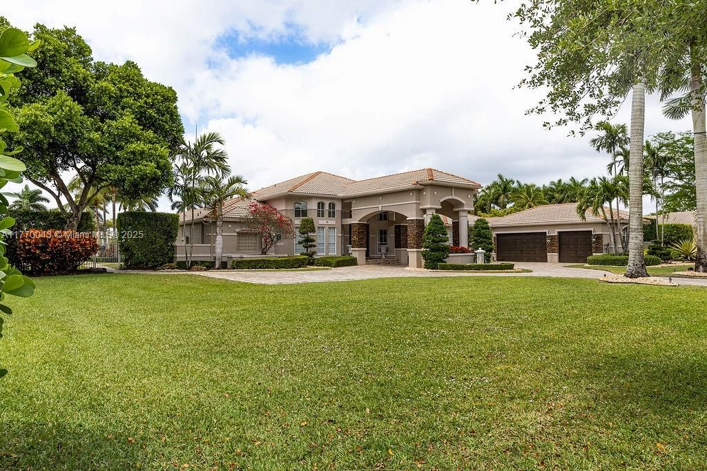 Recently Sold: $2,399,000 (4 beds, 4 baths, 4006 Square Feet)