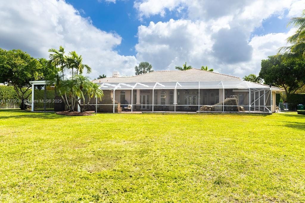 Recently Sold: $2,399,000 (4 beds, 4 baths, 4006 Square Feet)