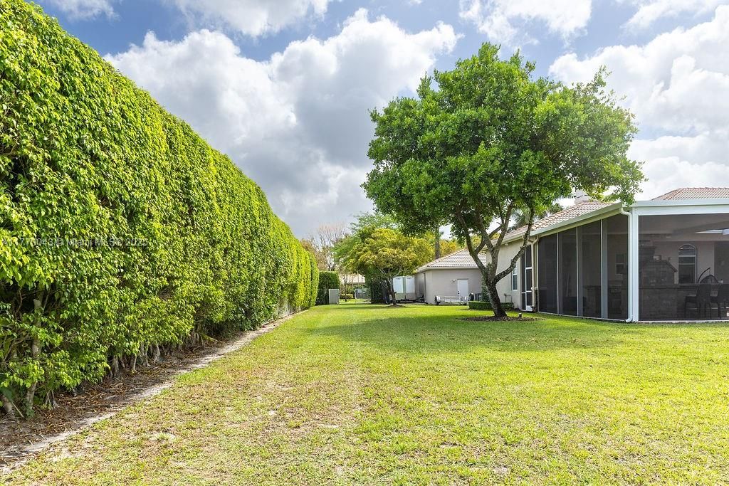 Recently Sold: $2,399,000 (4 beds, 4 baths, 4006 Square Feet)