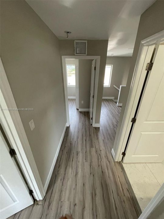 最近租的: $2,800 (3 贝兹, 2 浴室, 1032 平方英尺)