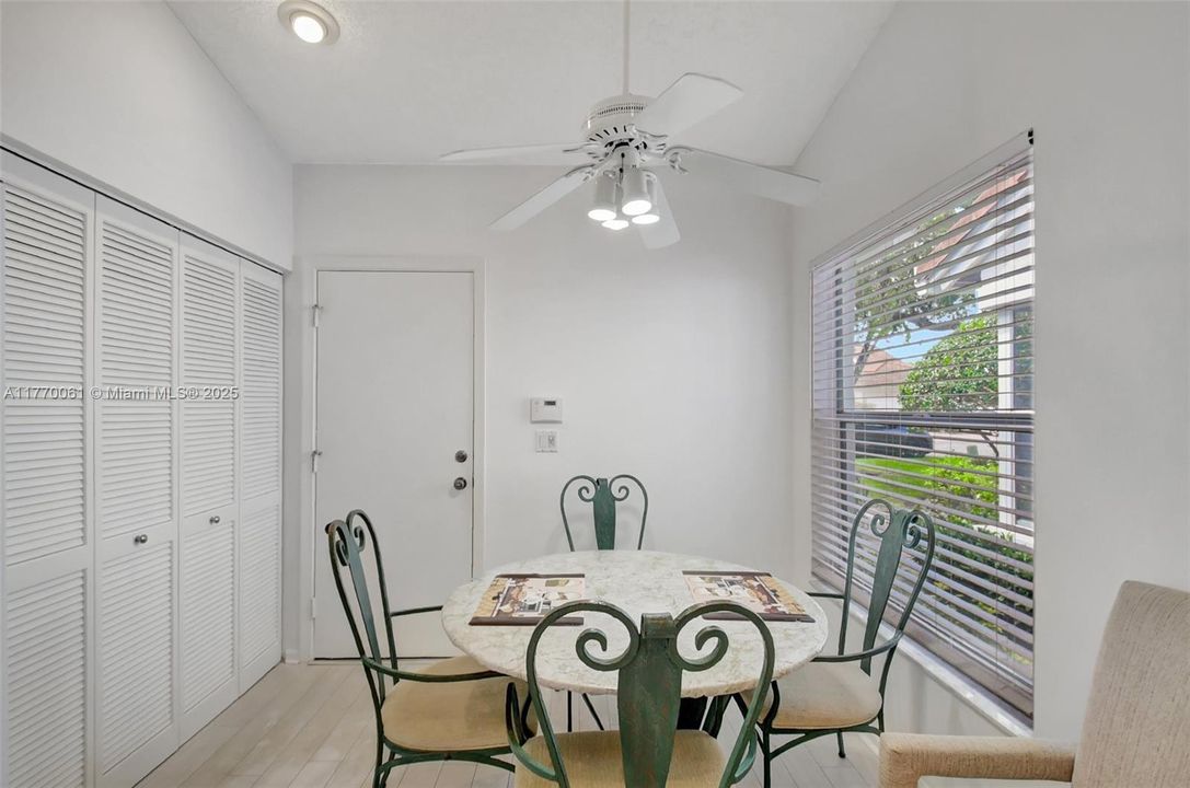 Recently Rented: $4,400 (2 beds, 2 baths, 1722 Square Feet)