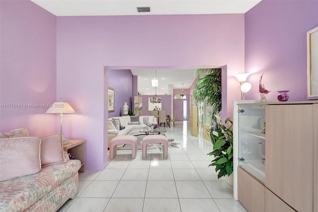 Recently Rented: $4,400 (2 beds, 2 baths, 1722 Square Feet)