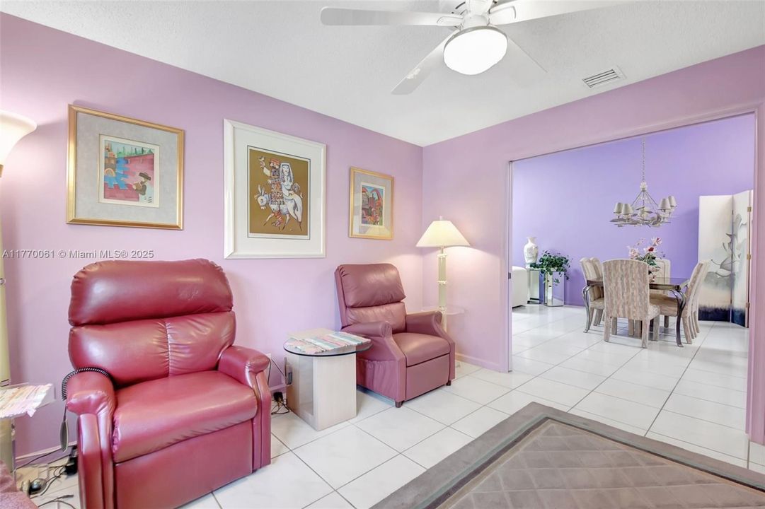 Recently Rented: $4,400 (2 beds, 2 baths, 1722 Square Feet)