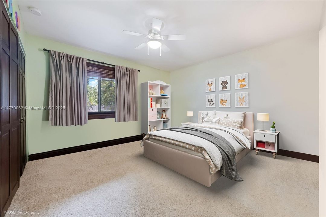 最近售出: $1,750,000 (5 贝兹, 4 浴室, 3205 平方英尺)