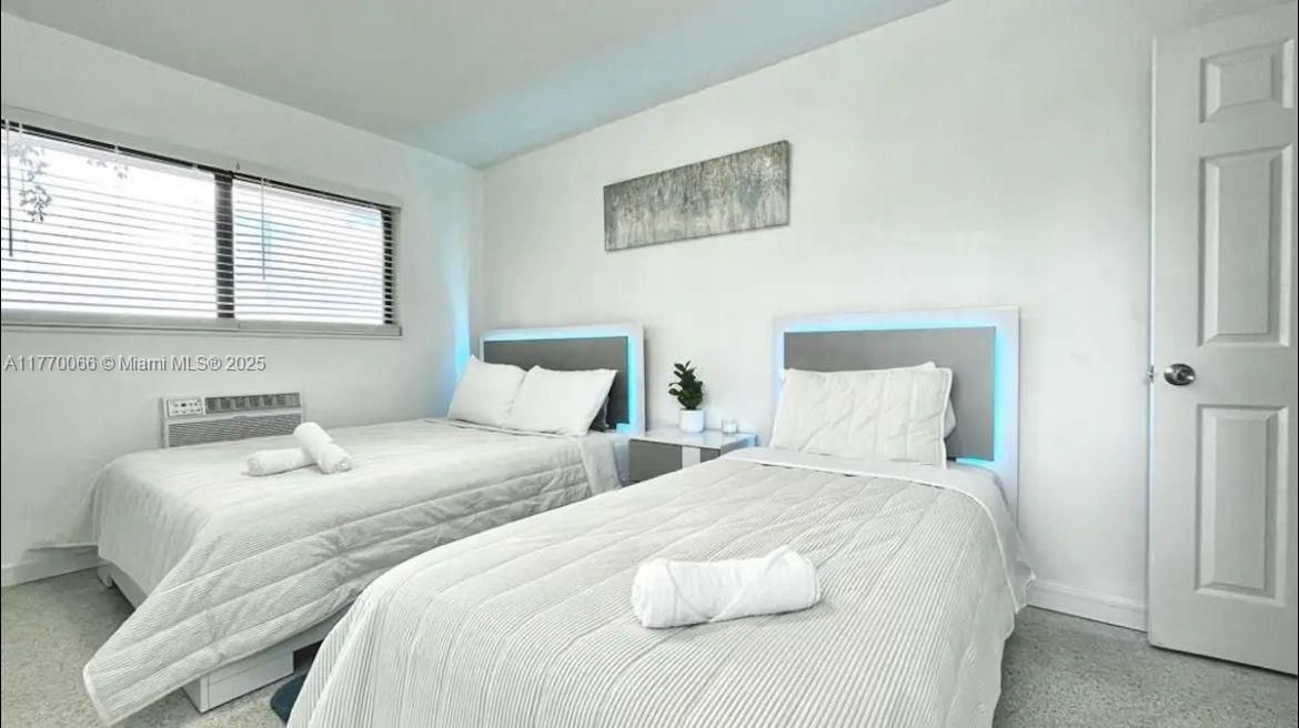 Recientemente alquilado: $2,800 (3 camas, 1 baños, 2027 Pies cuadrados)