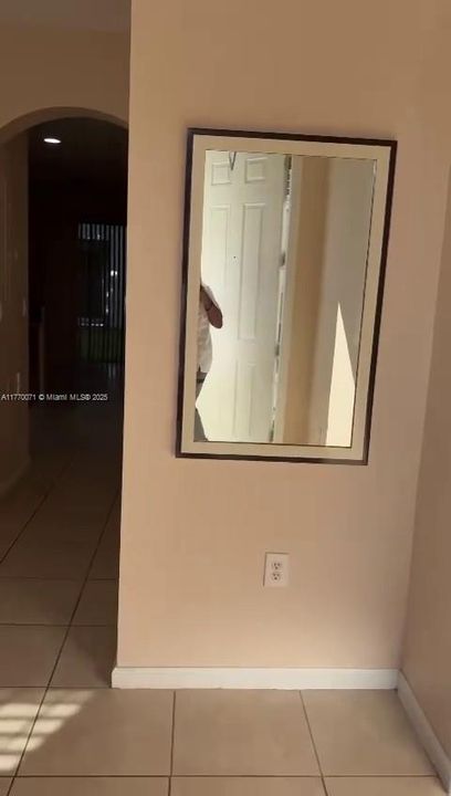 For Rent: $3,200 (3 beds, 2 baths, 1419 Square Feet)