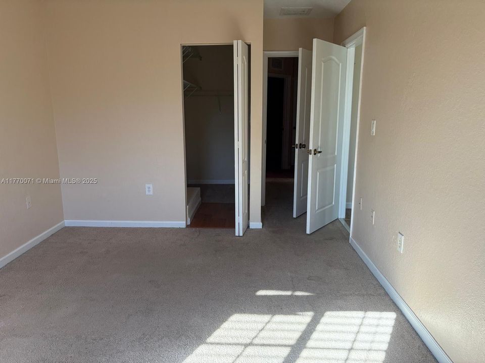 For Rent: $3,200 (3 beds, 2 baths, 1419 Square Feet)