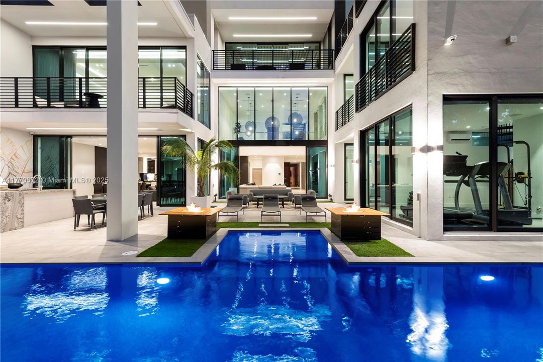 For Rent: $60,000 (7 beds, 7 baths, 7723 Square Feet)