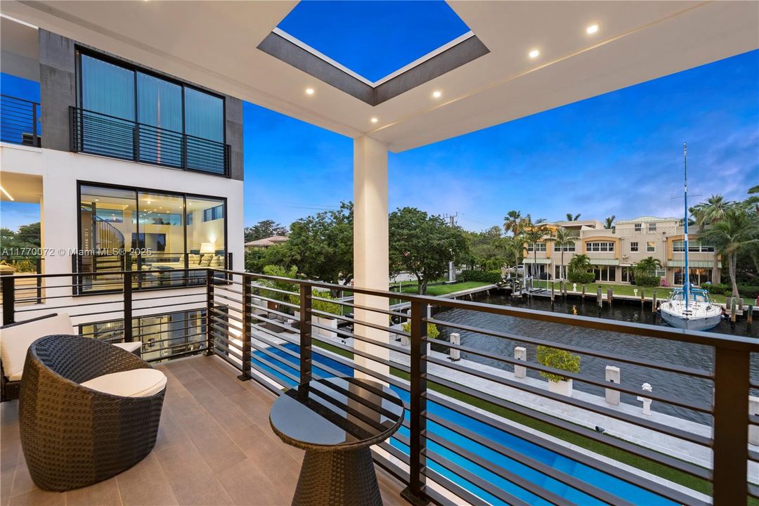 For Rent: $60,000 (7 beds, 7 baths, 7723 Square Feet)