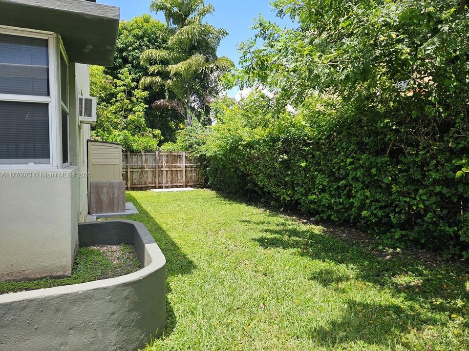 Recently Rented: $1,700 (1 beds, 1 baths, 0 Square Feet)