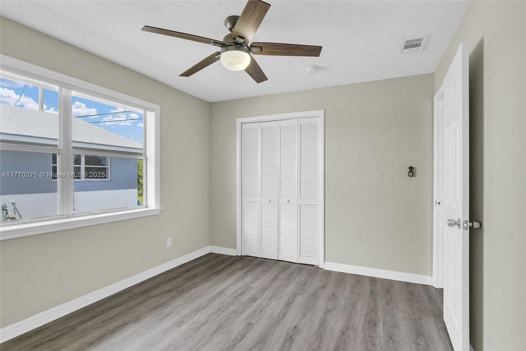 Недавно арендовано: $2,099 (2 спален, 1 ванн, 920 Квадратных фут)