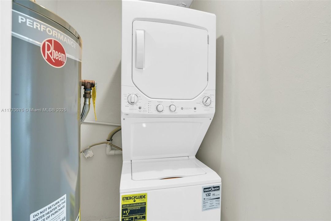 Недавно арендовано: $2,099 (2 спален, 1 ванн, 920 Квадратных фут)