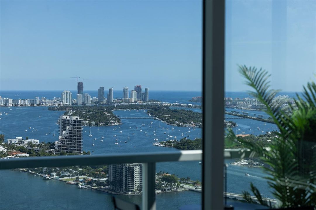 Recently Sold: $460,000 (1 beds, 1 baths, 651 Square Feet)