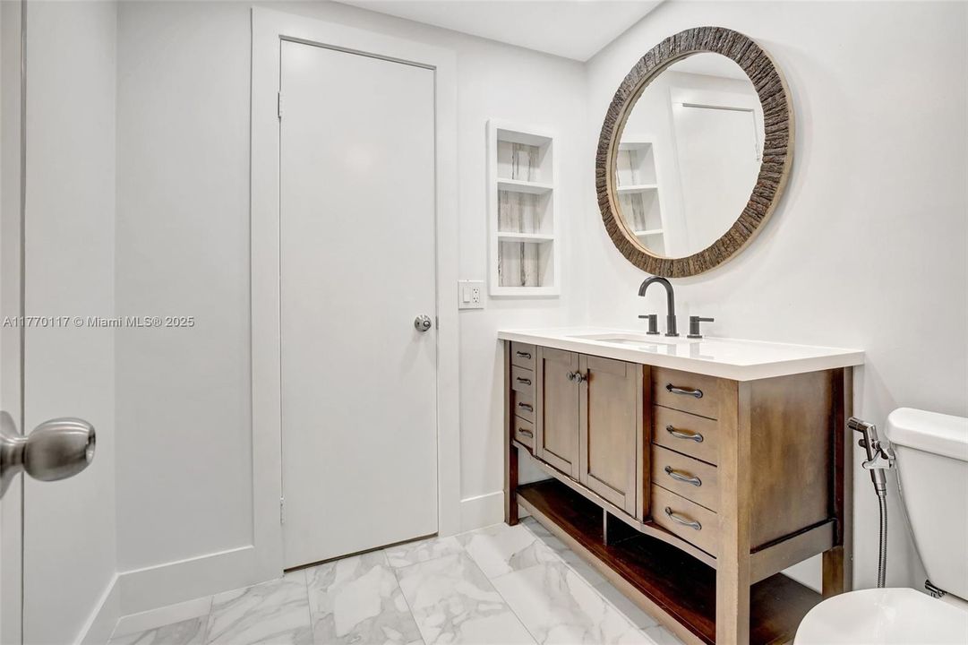 最近租的: $2,995 (3 贝兹, 2 浴室, 1511 平方英尺)