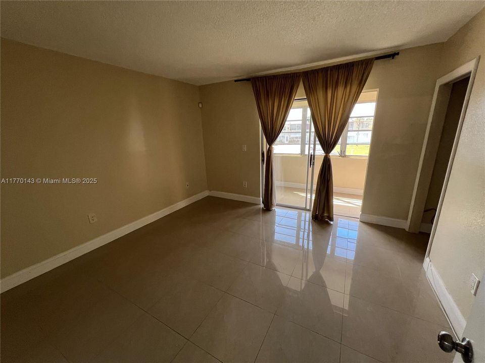 Recientemente alquilado: $1,500 (1 camas, 1 baños, 660 Pies cuadrados)