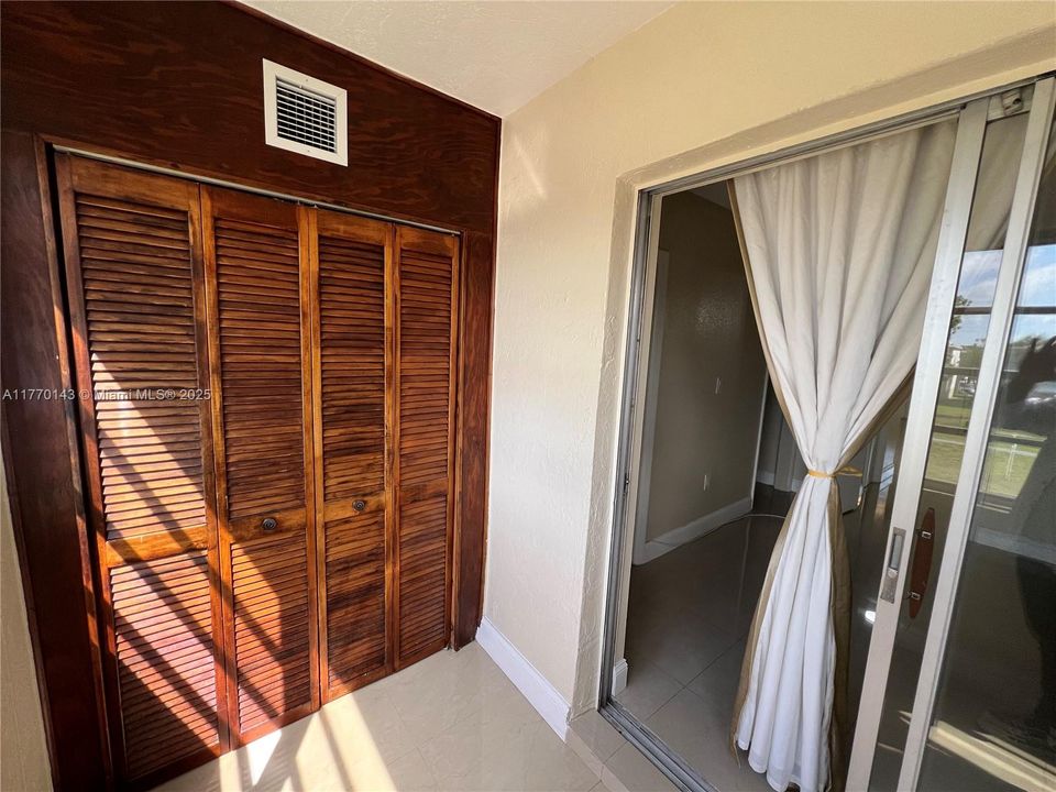 Recientemente alquilado: $1,500 (1 camas, 1 baños, 660 Pies cuadrados)