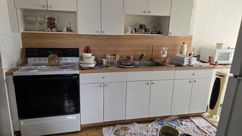 Recently Sold: $450,000 (3 beds, 1 baths, 1192 Square Feet)