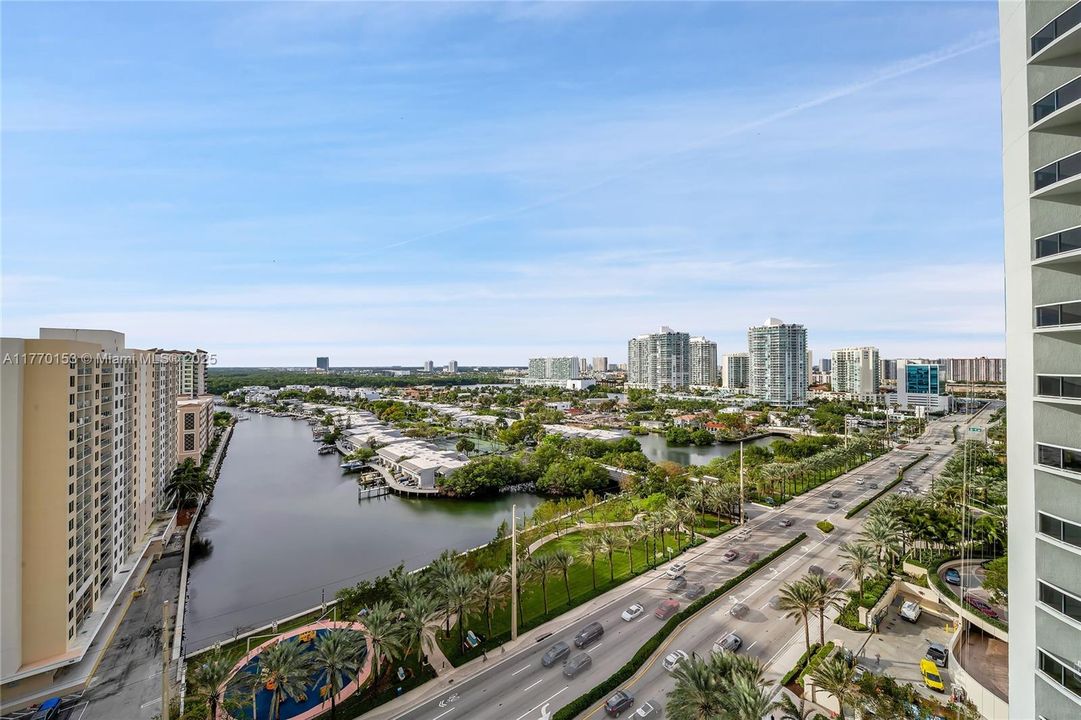 Active With Contract: $12,000 (3 beds, 3 baths, 2563 Square Feet)