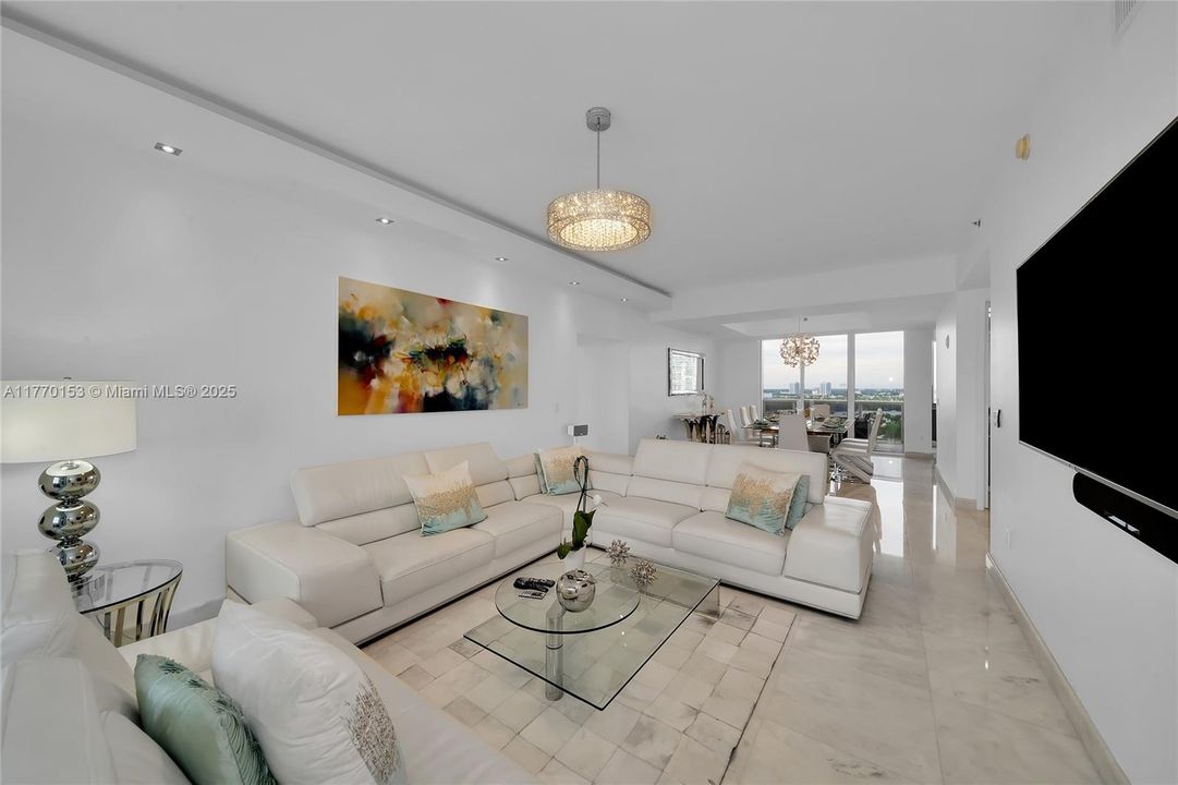 Active With Contract: $12,000 (3 beds, 3 baths, 2563 Square Feet)