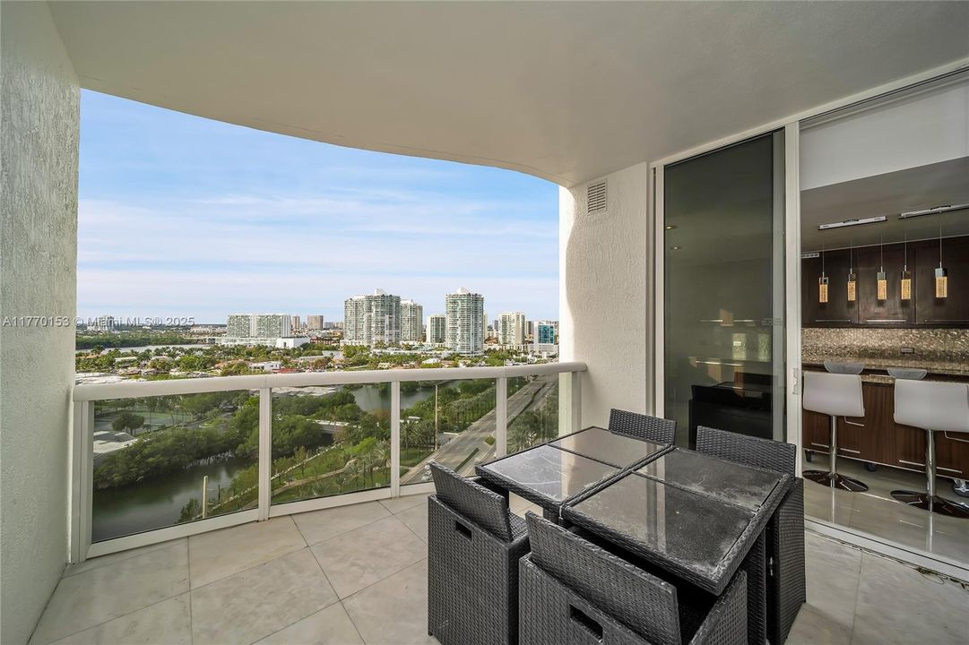 Active With Contract: $12,000 (3 beds, 3 baths, 2563 Square Feet)