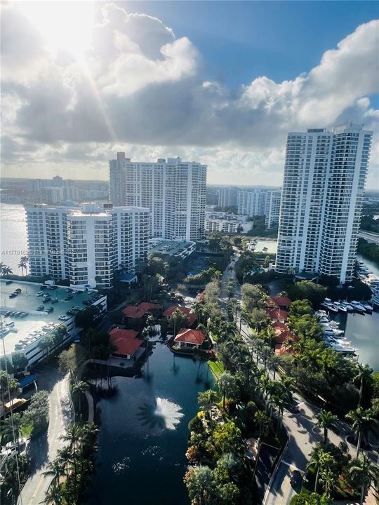 Recently Sold: $480,000 (2 beds, 2 baths, 1403 Square Feet)