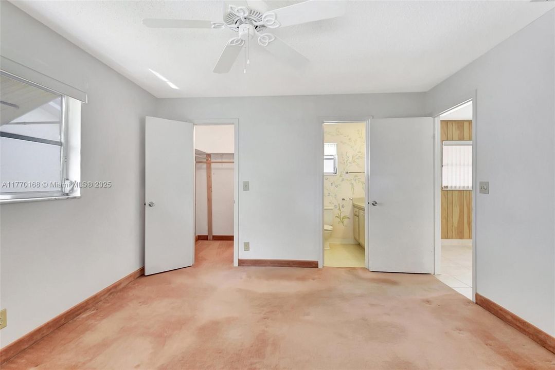 Недавно продано: $275,000 (2 спален, 2 ванн, 1624 Квадратных фут)