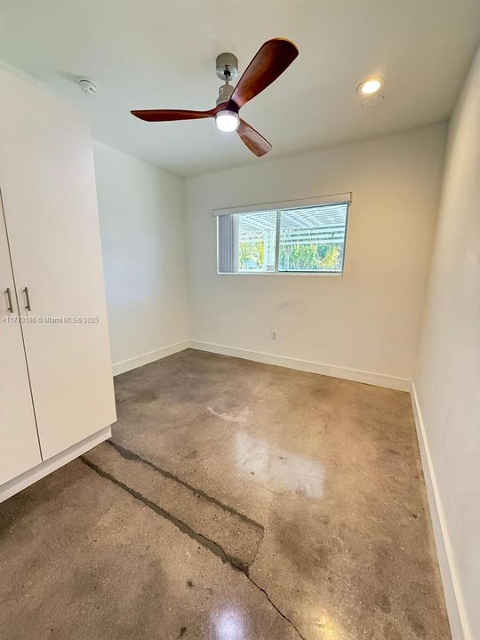 最近租的: $1,500 (1 贝兹, 1 浴室, 2352 平方英尺)