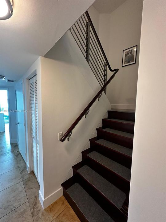 最近租的: $3,900 (2 贝兹, 2 浴室, 1510 平方英尺)