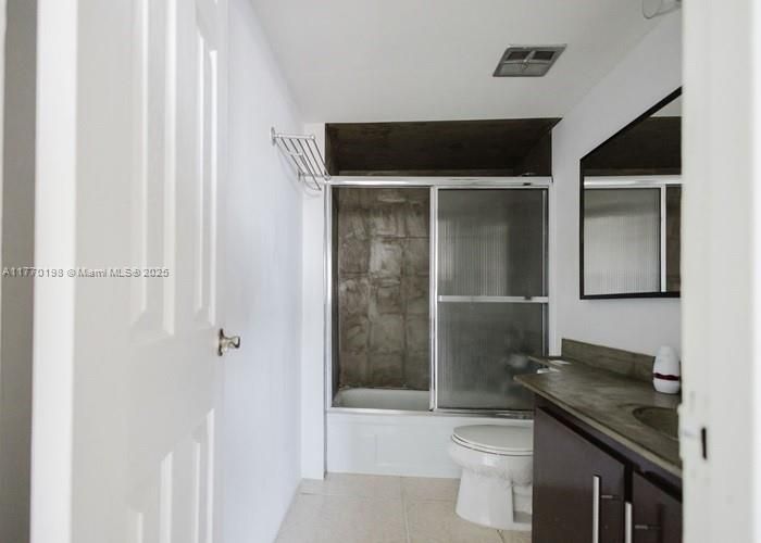 For Sale: $224,400 (1 beds, 1 baths, 1035 Square Feet)