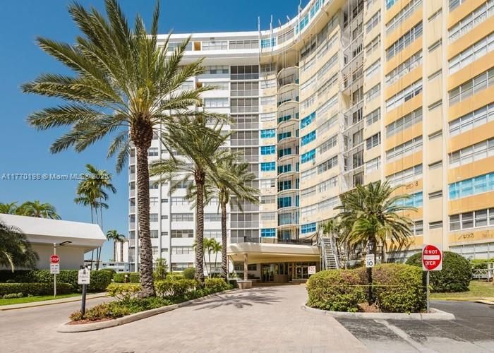 For Sale: $224,400 (1 beds, 1 baths, 1035 Square Feet)