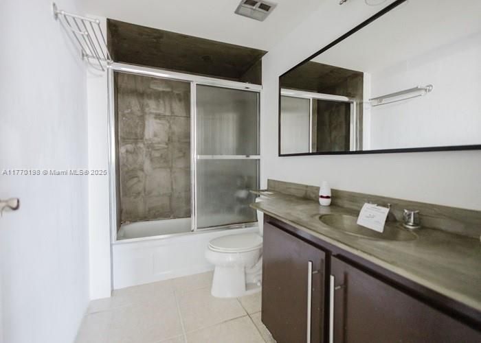 For Sale: $224,400 (1 beds, 1 baths, 1035 Square Feet)