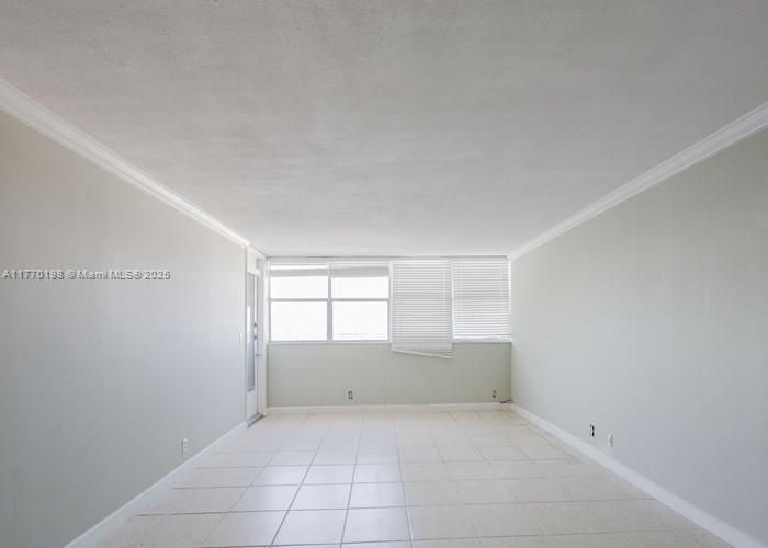 For Sale: $224,400 (1 beds, 1 baths, 1035 Square Feet)