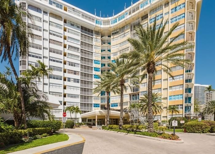 For Sale: $224,400 (1 beds, 1 baths, 1035 Square Feet)