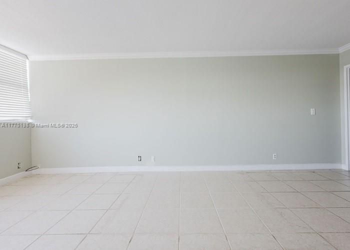 For Sale: $224,400 (1 beds, 1 baths, 1035 Square Feet)