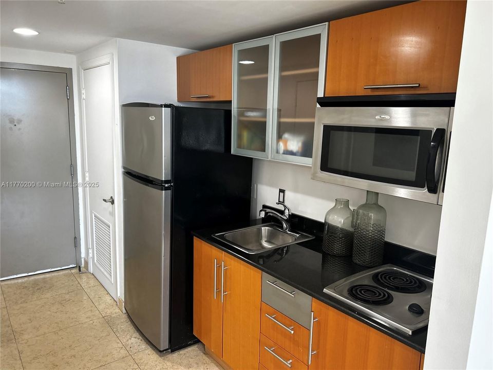 最近租的: $2,500 (0 贝兹, 1 浴室, 503 平方英尺)