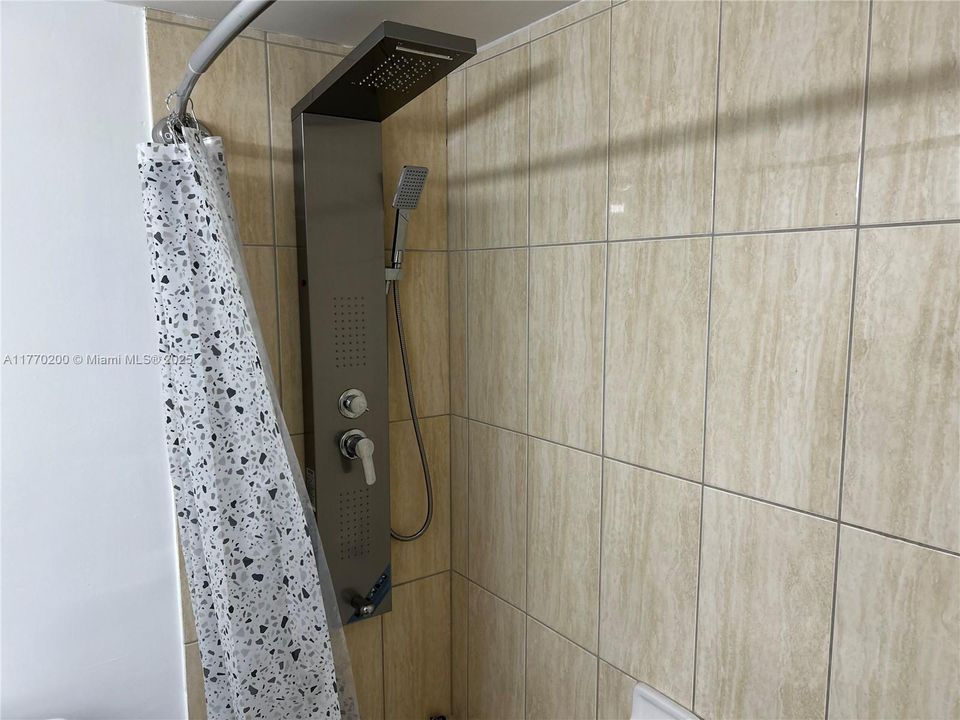 最近租的: $2,500 (0 贝兹, 1 浴室, 503 平方英尺)