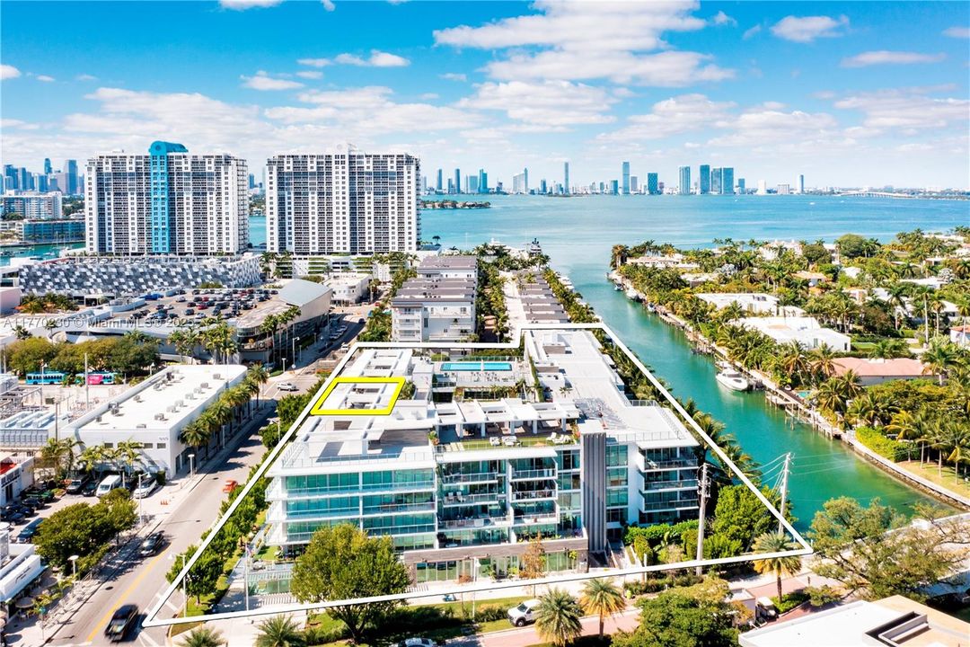 Recently Rented: $17,500 (3 beds, 3 baths, 1850 Square Feet)