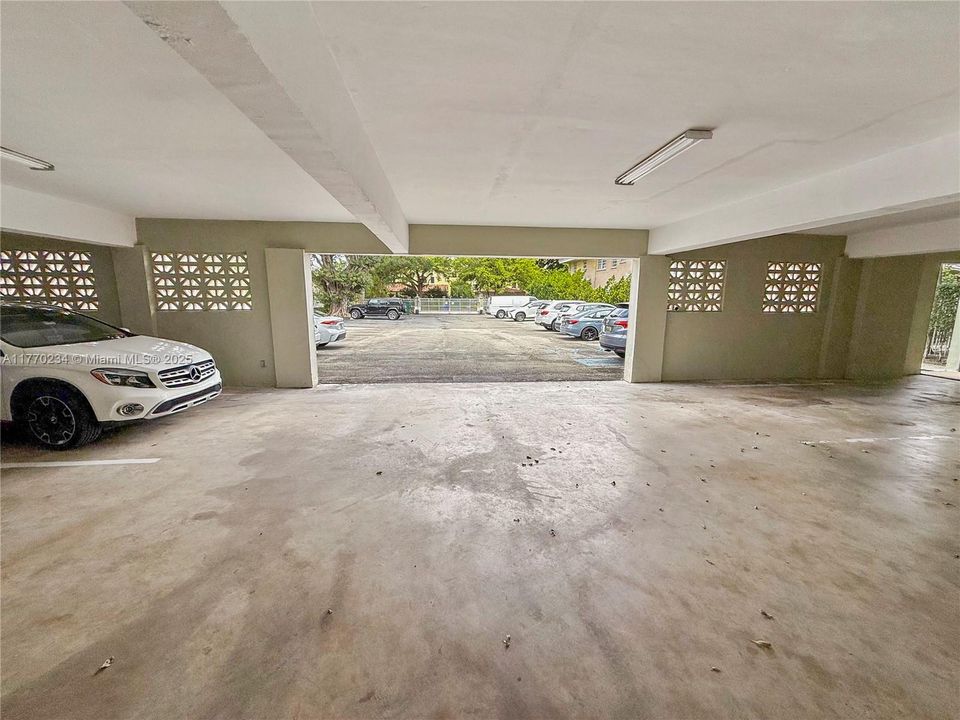 Recently Sold: $329,000 (1 beds, 1 baths, 600 Square Feet)