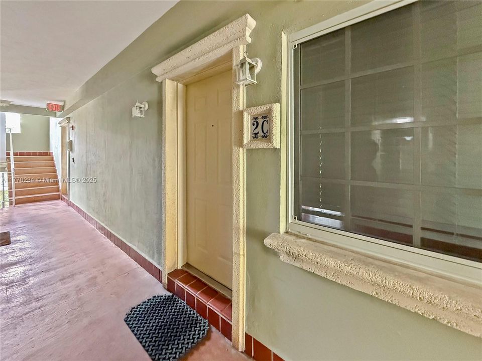 Recently Sold: $329,000 (1 beds, 1 baths, 600 Square Feet)