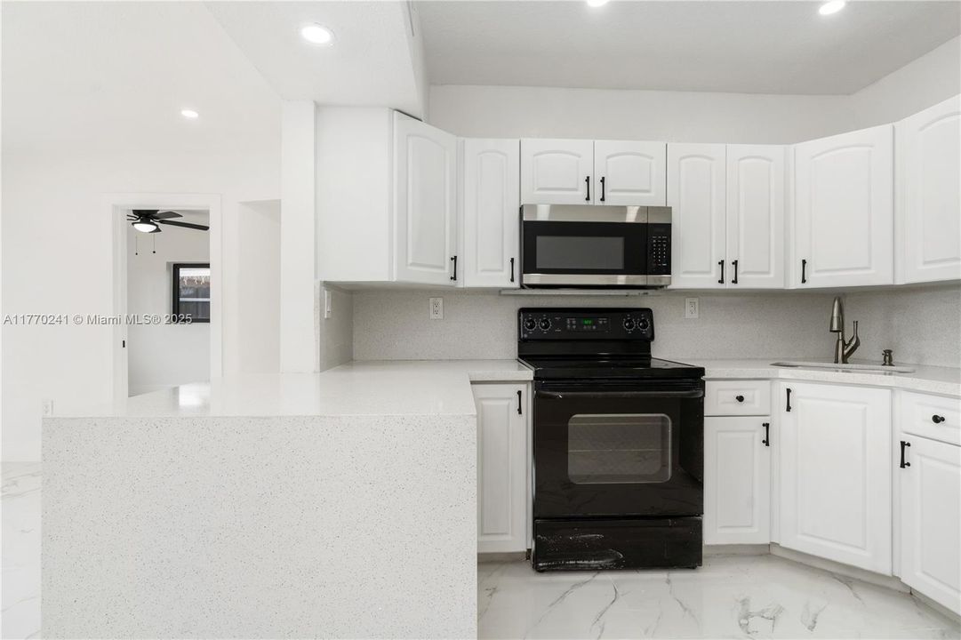 Activo con contrato: $479,999 (3 camas, 1 baños, 846 Pies cuadrados)