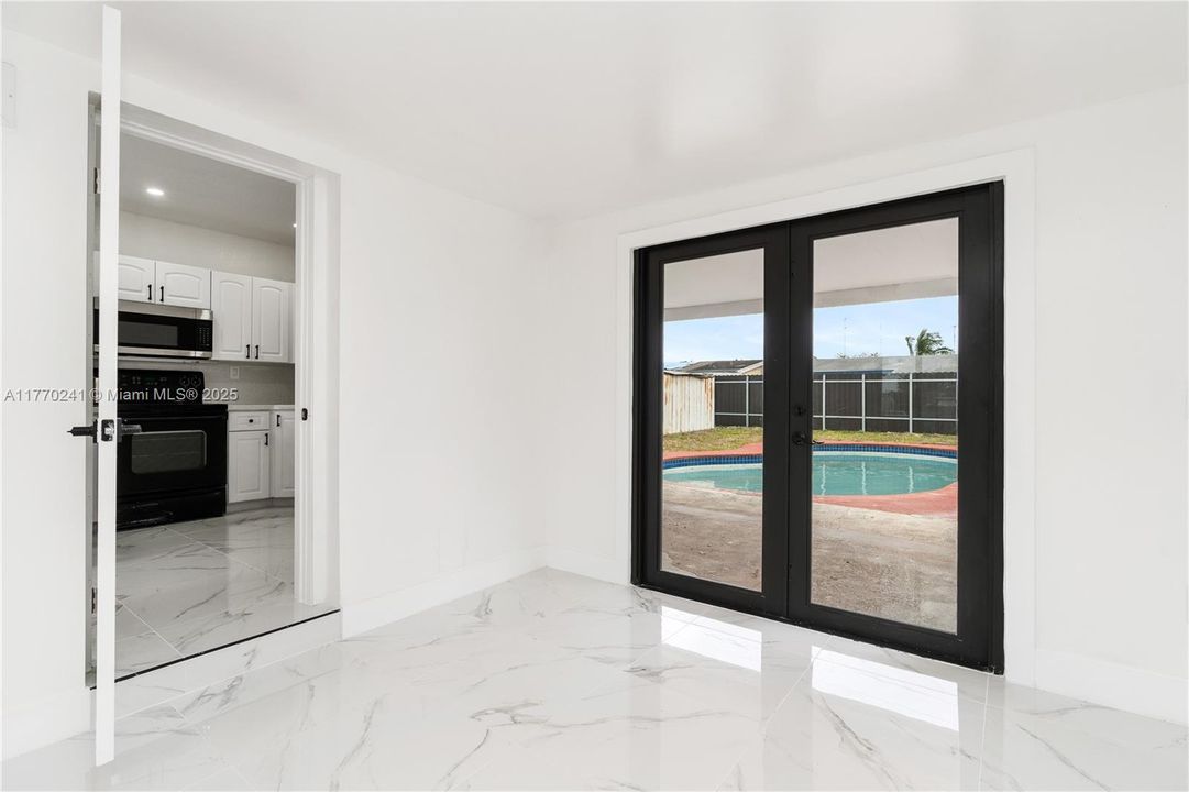 Activo con contrato: $479,999 (3 camas, 1 baños, 846 Pies cuadrados)